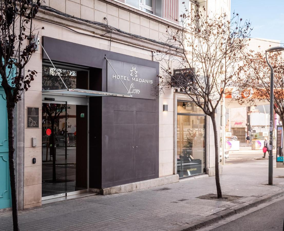 马达尼斯里塞奥酒店 略夫雷加特河畔奥斯皮塔莱特 外观 照片